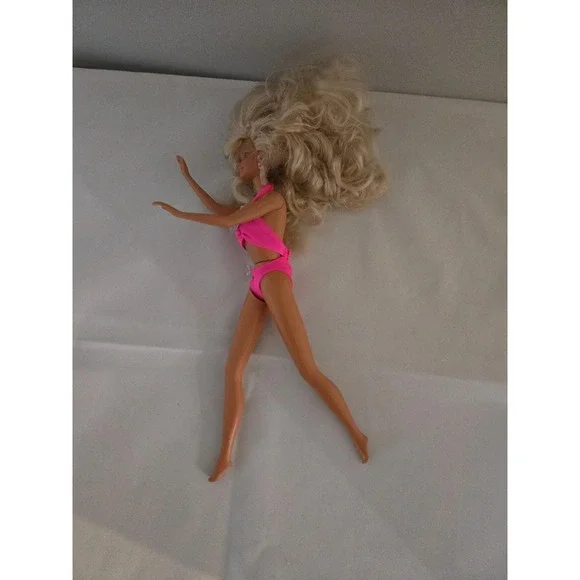 Barbie Sun Jeweled with pink swimsuit and gown - Picture 3 of 7